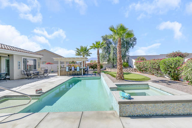 80174 Camino San Mateo, Indio CA: https://media.crmls.org/mediaz/5cf84d59-b4d4-48ab-82e9-da024b65d75a.jpg
