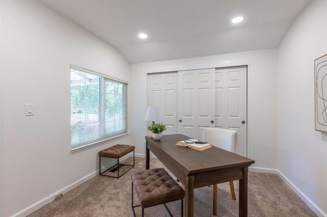 2550 Fairglen Drive, San Jose CA: https://media.crmls.org/mediaz/5cf859e6-6ecb-4b30-8e3f-1c8981eb48d2.jpg