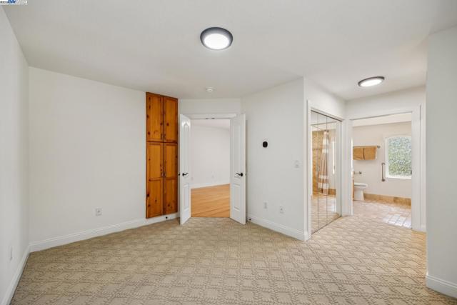 628 Saint Mary St, Pleasanton CA: https://media.crmls.org/mediaz/5cf90f29-f581-4c2d-9607-2bcc81ac31a7.jpg