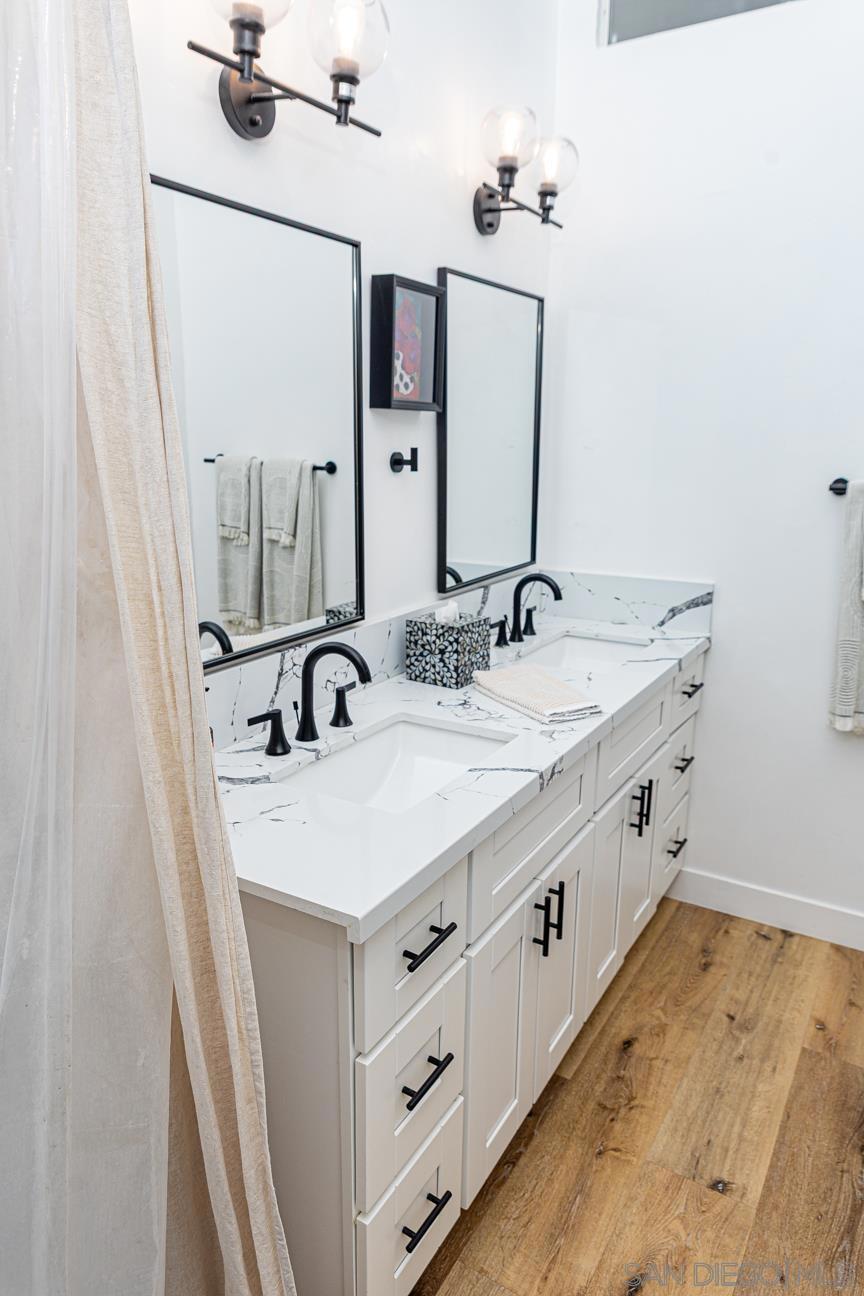 MLS #250043033SD image #29