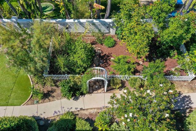 2209 Eucalyptus Ave, Escondido CA: https://media.crmls.org/mediaz/5cf9cf3b-9084-4fa2-94e5-b3c7733b9fed.jpg