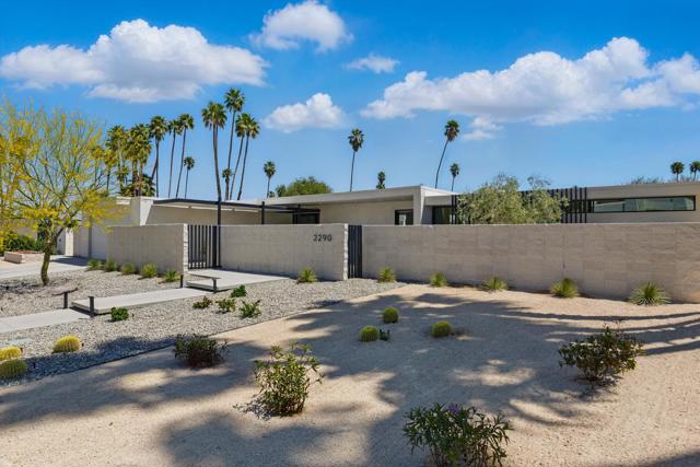 2290 S Yosemite Drive, Palm Springs CA: https://media.crmls.org/mediaz/5cfa7b8d-630f-41f9-9a94-d60272494e06.jpg