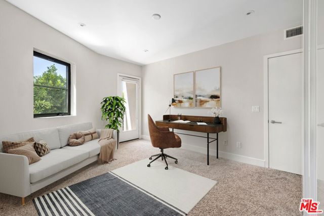 8788 Shoreham Drive, West Hollywood CA: https://media.crmls.org/mediaz/5cfb5752-b43c-412b-a748-69ff0a5a4c83.jpg