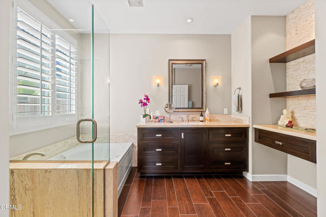 Detail Gallery Image 35 of 42 For 1828 Santo Domingo, Camarillo,  CA 93012 - 3 Beds | 2 Baths