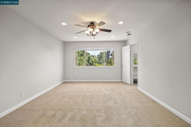 89 Cormorant Court, Martinez CA: https://media.crmls.org/mediaz/5cfbf071-3514-4f48-8865-2a56af75e0c9.jpg
