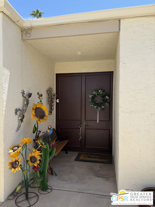 3410 E Bogert Trail, Palm Springs CA: https://media.crmls.org/mediaz/5cfc55b3-8802-489b-81c9-26b1ee11dae4.jpg
