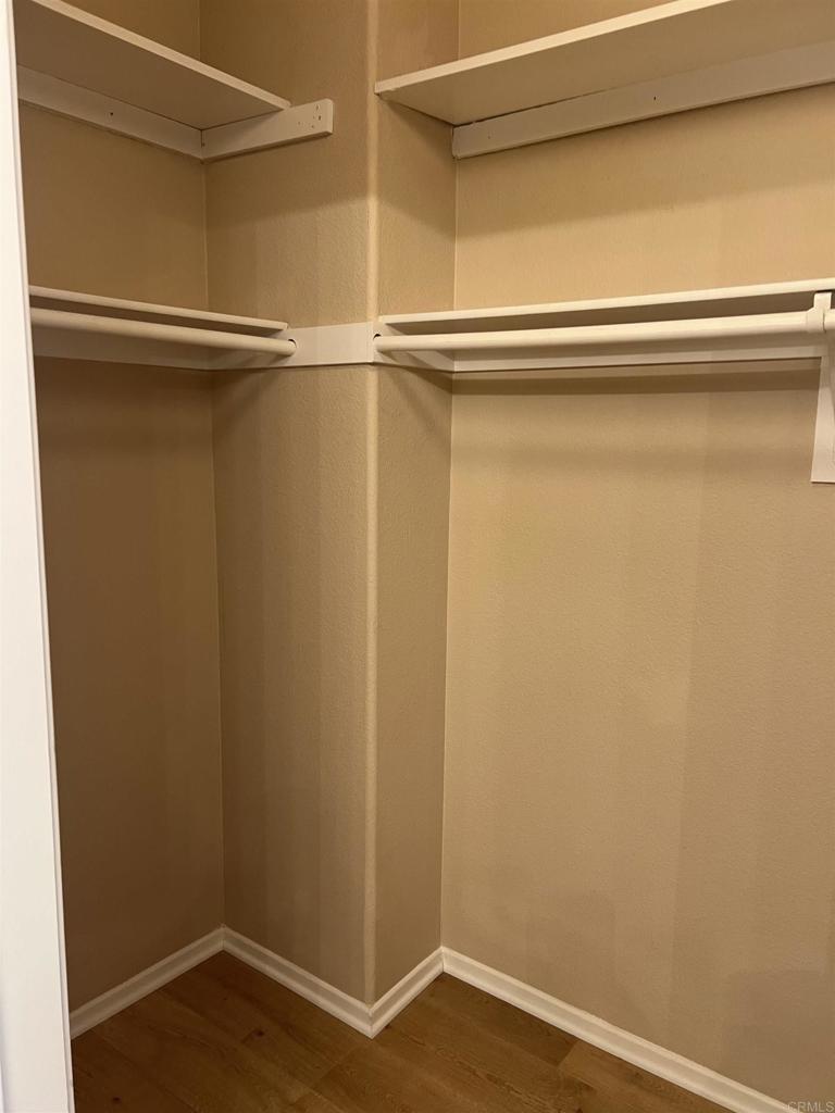 https://media.crmls.org/mediaz/5cfcfa6c-16dd-418a-852e-8e989799c2e4.jpg?preset=X-Large