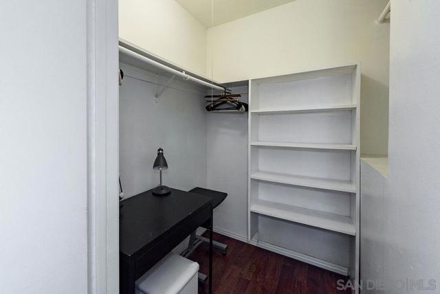 9855 Mission Greens Ct, Santee CA: https://media.crmls.org/mediaz/5cfd1a88-fd2c-4890-a07a-aa4d3d9a5bb2.jpg