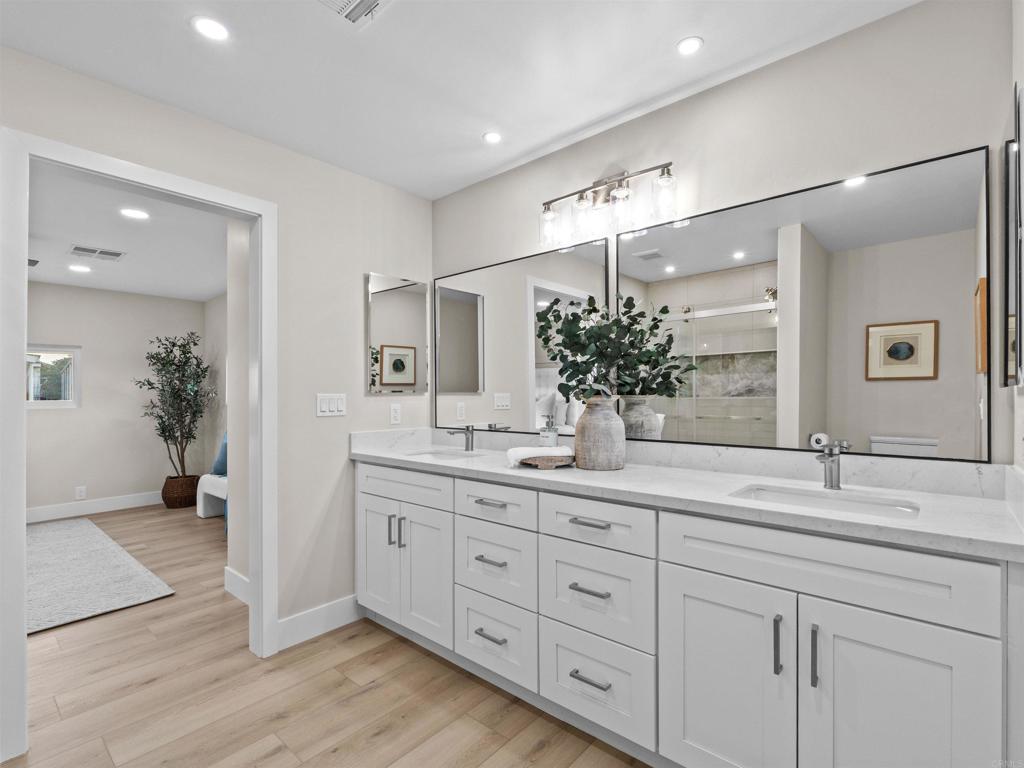 3535 Linda Vista Drive - photo 19