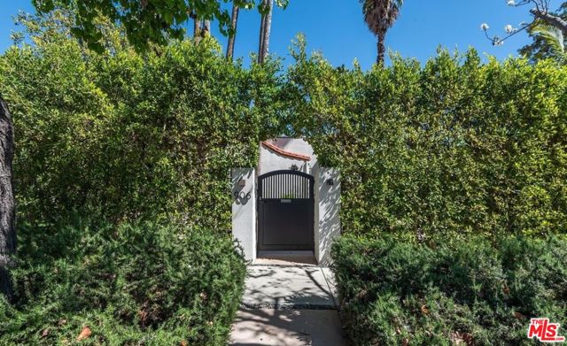 906 North La Jolla Avenue photo 1