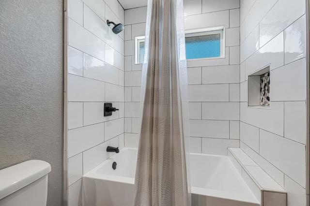 640 S Ridgemark Drive, Hollister CA: https://media.crmls.org/mediaz/5cffd2ee-f0bb-4a0d-9532-4da6099a7d28.jpg