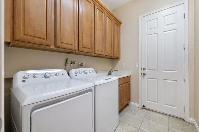 80598 Avenida San Felipe, Indio CA: https://media.crmls.org/mediaz/5cfffe00-0945-40a5-8f6f-4a9f34de32d3.jpg