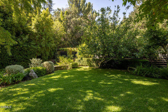 595 Linda Vista Avenue, Pasadena CA: https://media.crmls.org/mediaz/5d00527c-3914-4c32-b916-933a00bc17b9.jpg