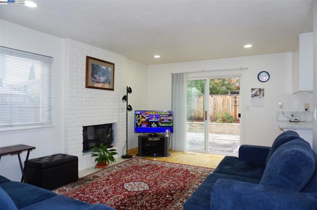 Image 13 of 43 For 236 Ottawa Way