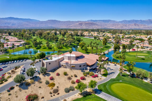 39060 Kilimanjaro Court, Palm Desert CA: https://media.crmls.org/mediaz/5d02640a-3eb7-47e3-9bfa-4daecd808da1.jpg