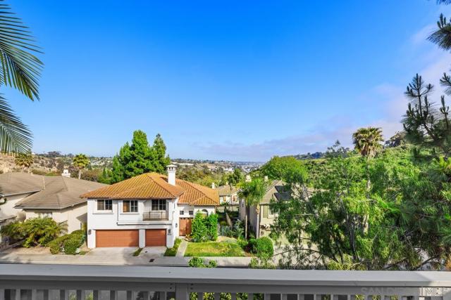 6013 Oakgate Row, La Jolla CA: https://media.crmls.org/mediaz/5d029e0c-9cc1-4e14-ab0c-029266e6372e.jpg