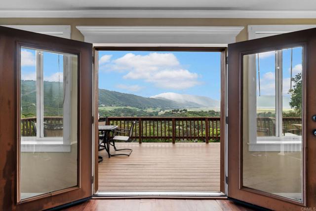 27751 Highway 79, Santa Ysabel CA: https://media.crmls.org/mediaz/5d02b5c2-c640-4876-bd2f-927eabf0dfa0.jpg