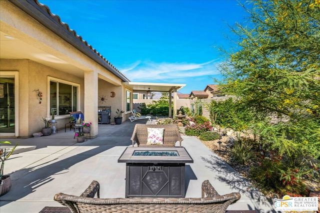 28 Chablis, Rancho Mirage CA: https://media.crmls.org/mediaz/5d040804-38cb-44ae-82d8-397a3901492f.jpg