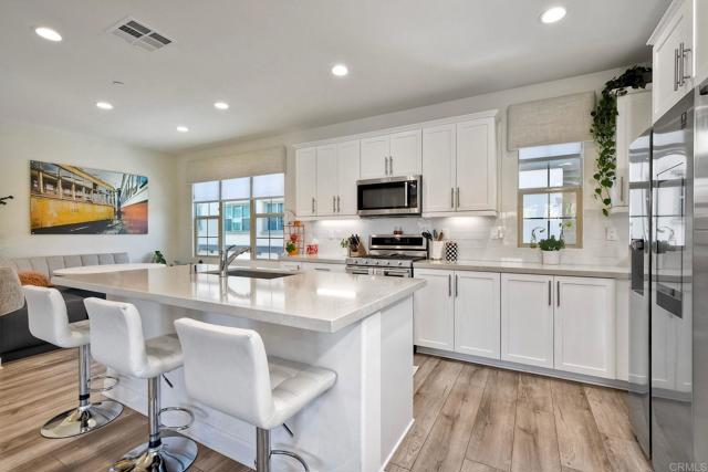 899 Slate Street, San Marcos CA: https://media.crmls.org/mediaz/5d0478fb-45d9-403b-b56a-740b25026cbc.jpg