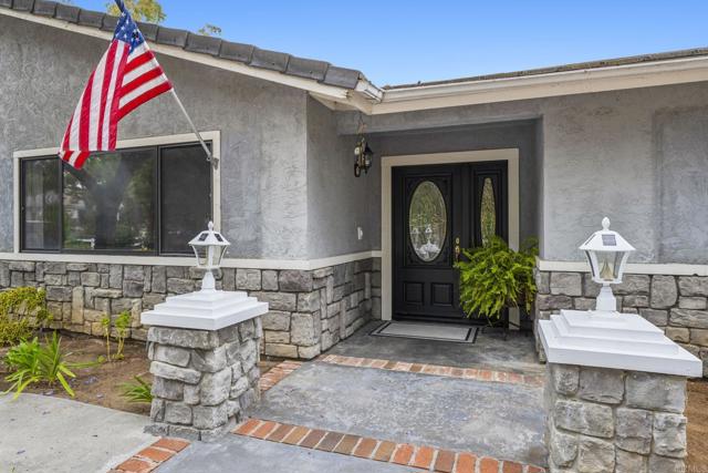 3048 Jason Road, Fallbrook CA: https://media.crmls.org/mediaz/5d0494cf-7250-490f-a5d3-8d33290cc512.jpg