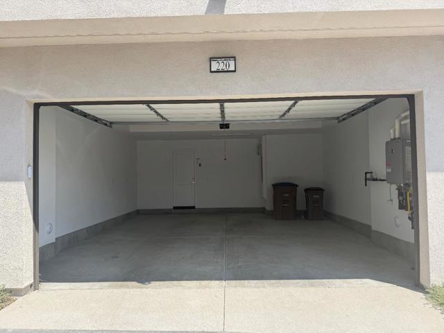 220 Babson Court, Claremont CA: https://media.crmls.org/mediaz/5d0720c8-f0dd-4378-8c6e-e5f806791576.jpg