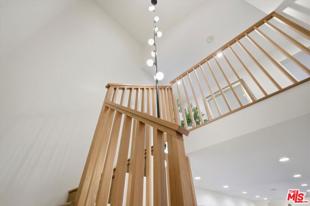 MLS #25625545 image #12