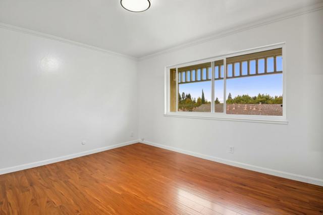 3375 Norton Way, Pleasanton CA: https://media.crmls.org/mediaz/5d073ee2-db6e-495d-ba69-ca77086e55ff.jpg