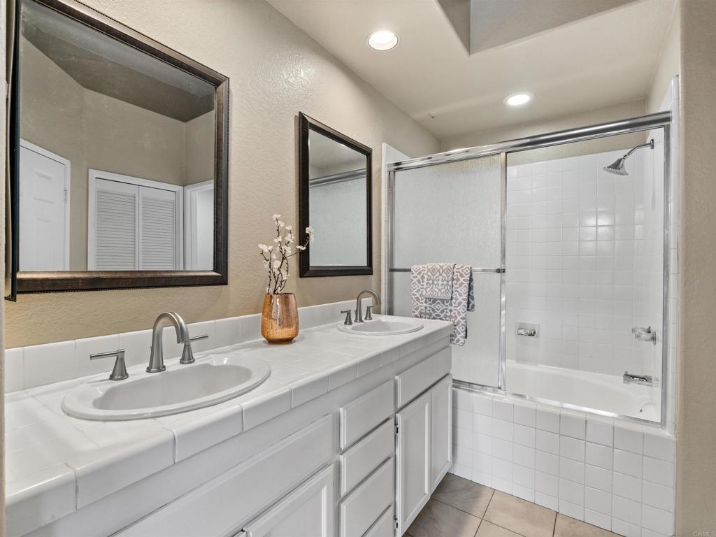 7275 Calabria Ct - photo 11