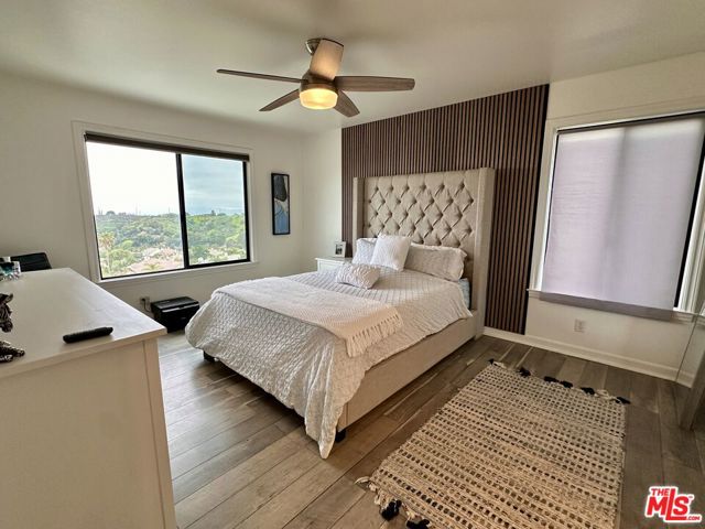 17764 Sidwell Street, Granada Hills CA: https://media.crmls.org/mediaz/5d07b7d5-49f7-4a4e-840e-b5c5d790d70d.jpg
