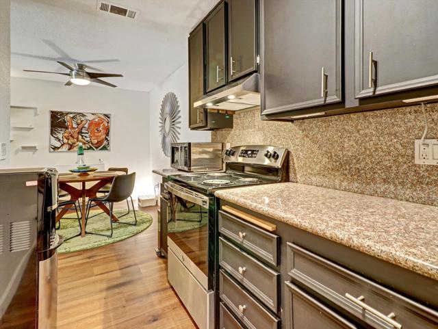 701 Los Felices Circle W #114, Palm Springs, CA 92262