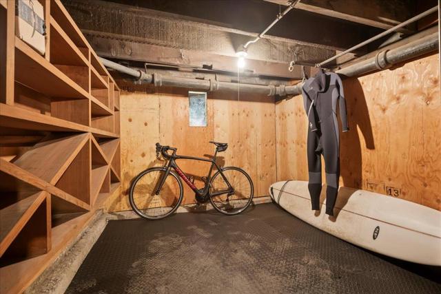2865 Jackson Street, San Francisco CA: https://media.crmls.org/mediaz/5d09eac7-98f3-4191-b722-022359954bb2.jpg