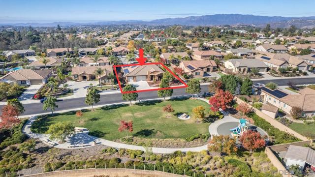 263 Tom McGuinness Jr Cir, Fallbrook, California 92028, 4 Bedrooms Bedrooms, ,3 BathroomsBathrooms,Single Family Residence,For Sale,Tom McGuinness Jr Cir,240027702SD