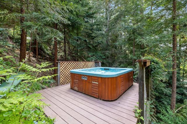 489 Northridge Drive, Scotts Valley CA: https://media.crmls.org/mediaz/5d0c1d4f-137e-4518-a5ef-202c338d8469.jpg