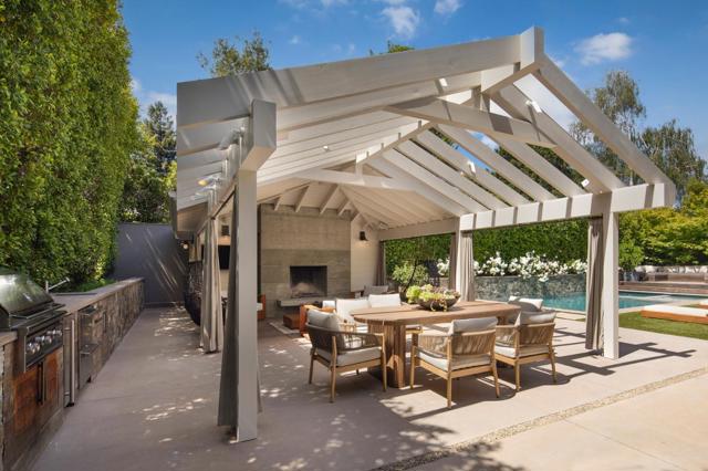 1661 University Avenue, Palo Alto CA: https://media.crmls.org/mediaz/5d0cebb3-f0ba-4274-ae27-612c3834d388.jpg
