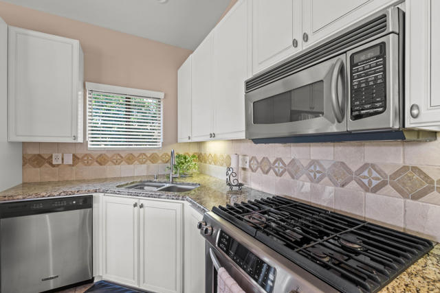 Image 14 of 56 For 44466 Duckhorn Drive