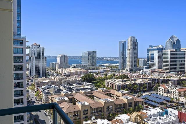 555 Front Street, San Diego CA: https://media.crmls.org/mediaz/5d0d32d4-154a-40b2-98cf-792e1782d40c.jpg