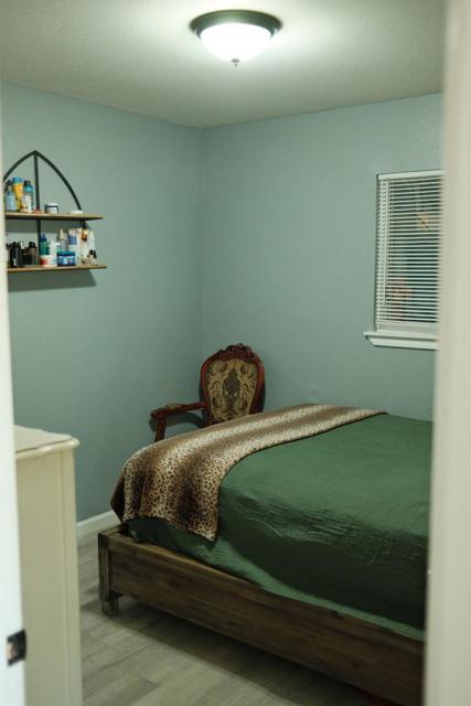 101 Maple Street, Modesto CA: https://media.crmls.org/mediaz/5d0d6a98-9e95-43d3-a9c7-56f06c1a2177.jpg