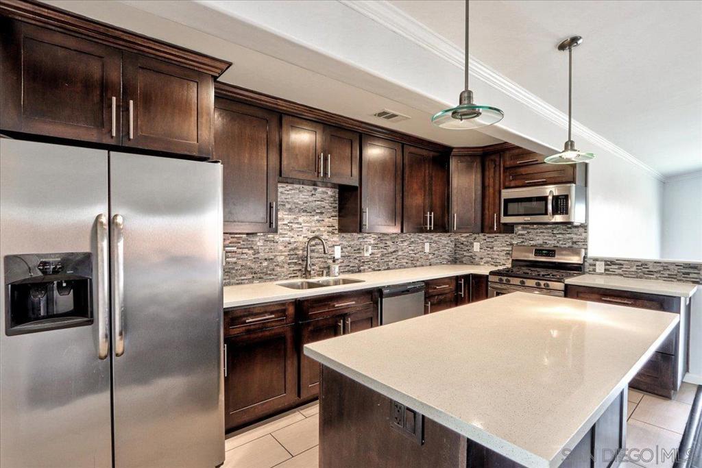 10442 Glenellen Ave - photo 6