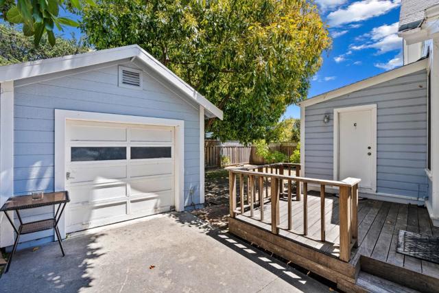514 Washington Street, Santa Cruz CA: https://media.crmls.org/mediaz/5d0dc78e-31ab-47a0-ad9e-2864f744e0a3.jpg