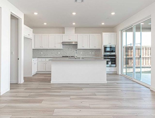3173 Benitti Street, Lathrop CA: https://media.crmls.org/mediaz/5d0dd776-2060-4915-9634-c412b1aee797.jpg