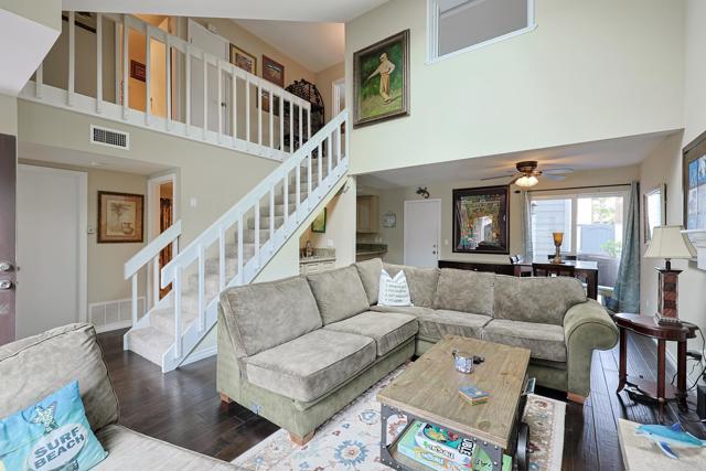Detail Gallery Image 7 of 36 For 1415 1st St, Coronado,  CA 92118 - 2 Beds | 3 Baths