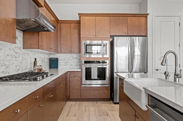 Image 11 of 42 For 465 Russell Way