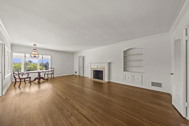 Detail Gallery Image 10 of 57 For 4811 E Alder Dr, San Diego,  CA 92116 - 5 Beds | 4 Baths