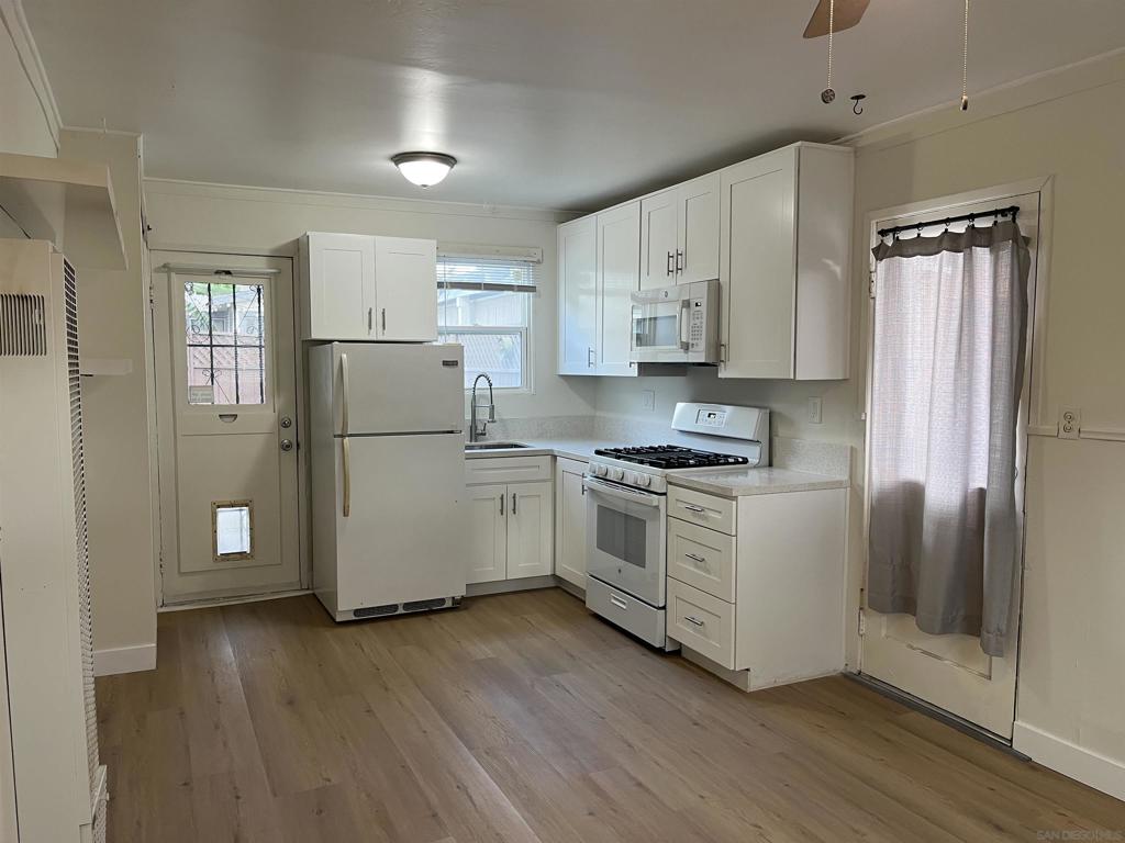 3610 44th - photo 2
