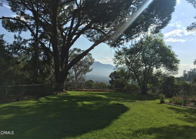 3914 Alta Vista Drive, La Canada Flintridge CA: https://media.crmls.org/mediaz/5d117a9e-083a-475b-b3bf-10b064acba7a.jpg