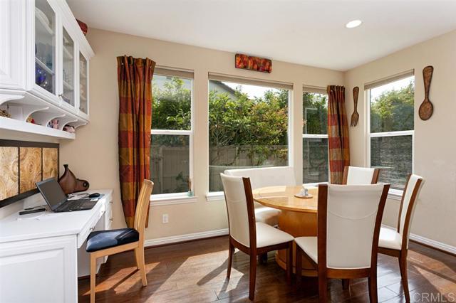 Detail Gallery Image 11 of 21 For 7047 Rose Dr, Carlsbad,  CA 92011 - 4 Beds | 4/1 Baths