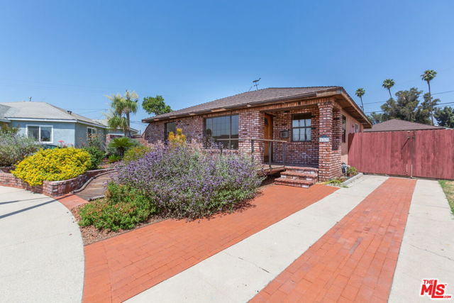 Image 2 for 6163 Lime Ave, Long Beach, CA 90805