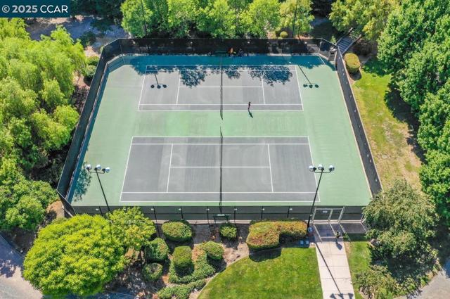 6026 Condor St, Danville CA: https://media.crmls.org/mediaz/5d126950-5590-4813-b758-dce56c3665a2.jpg