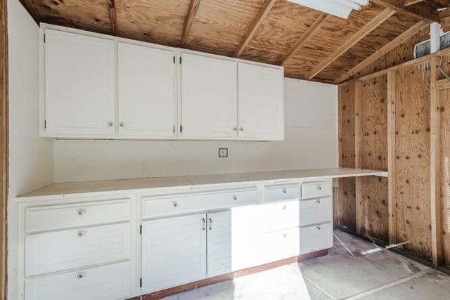 229 Aragon Boulevard, San Mateo CA: https://media.crmls.org/mediaz/5d12d519-3871-4bad-8907-33271e031066.jpg