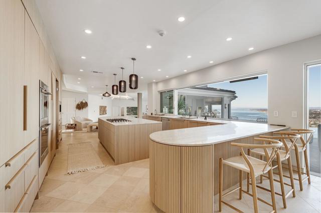 Detail Gallery Image 6 of 75 For 1904 via Casa Alta, La Jolla,  CA 92037 - 7 Beds | 7/2 Baths